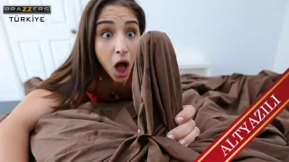 Mature Üvey Annemin Geniş Amcığına Sokuyorum