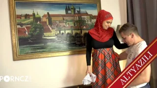 Azgın ve Dolgun Üvey Kardeşim Türkçe Altyazılı Porno